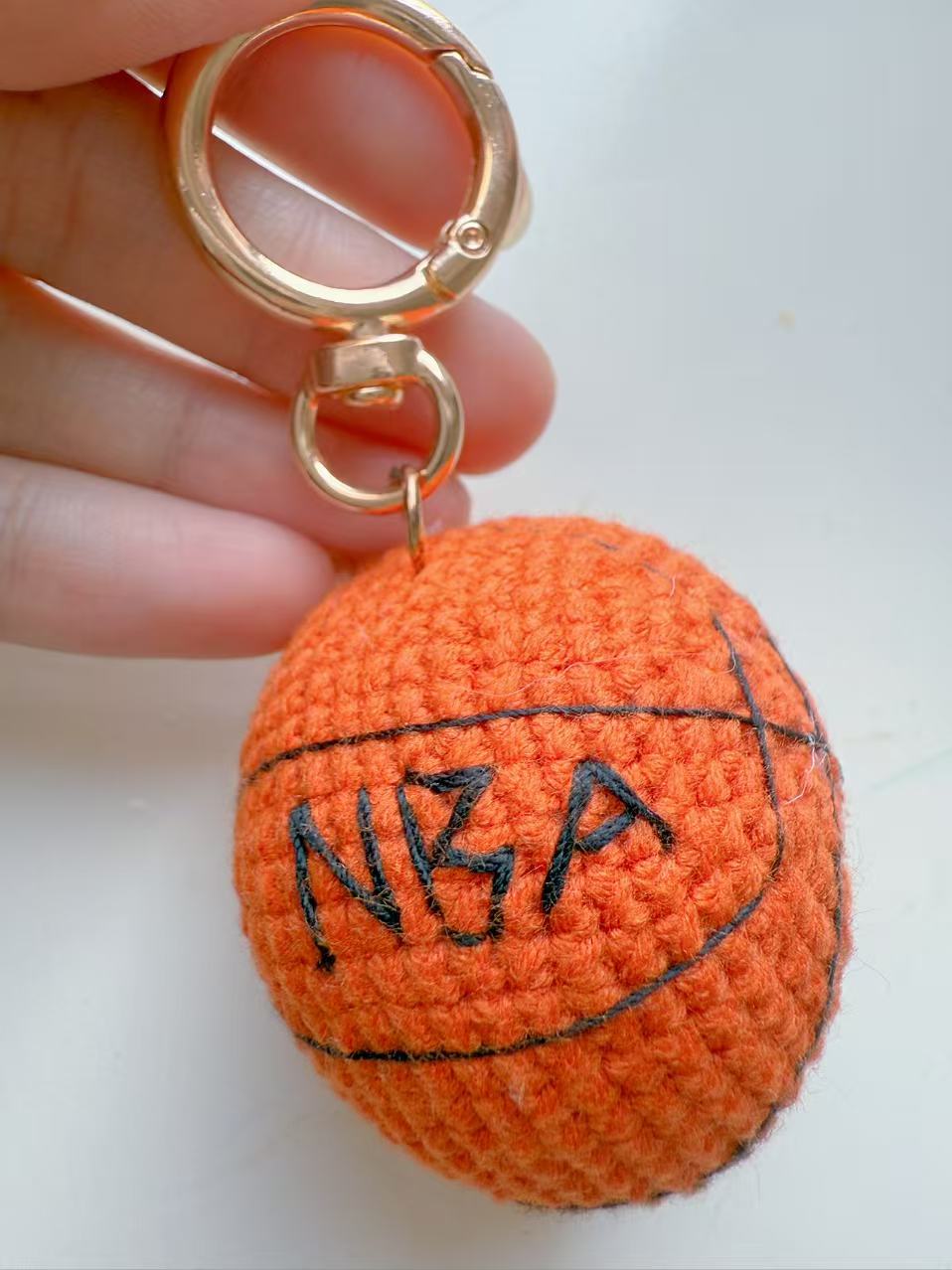 SENSE RIOT Crochet Basketball Keychain, NBA Fan Bag Charm, Sports Accessory, Backpack Clip