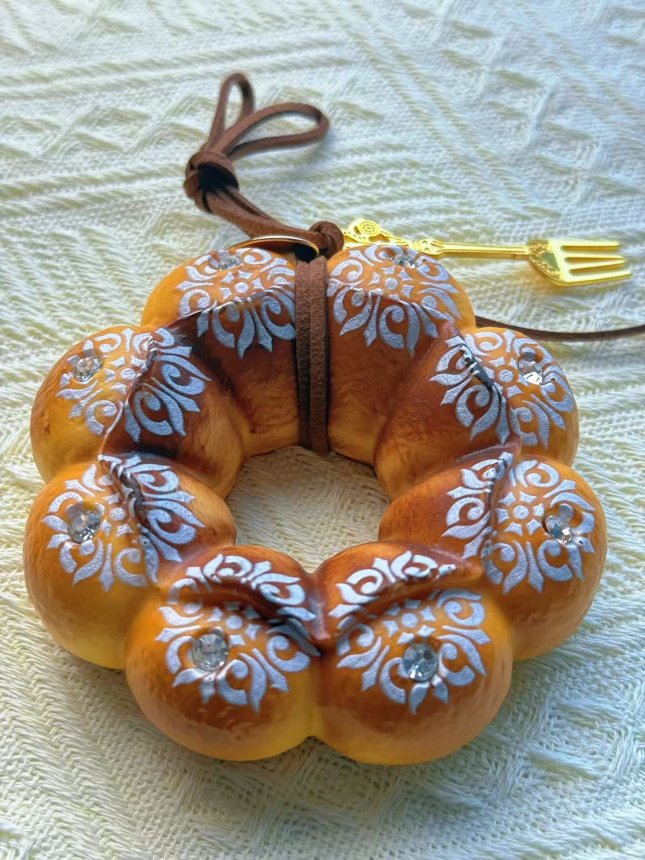 Ultra-Soft "Floral Bloom" Bread Donut Charm – Realistic Faux Baked Goods Bag Charm, Desk Decor & Squishy Toy Gift