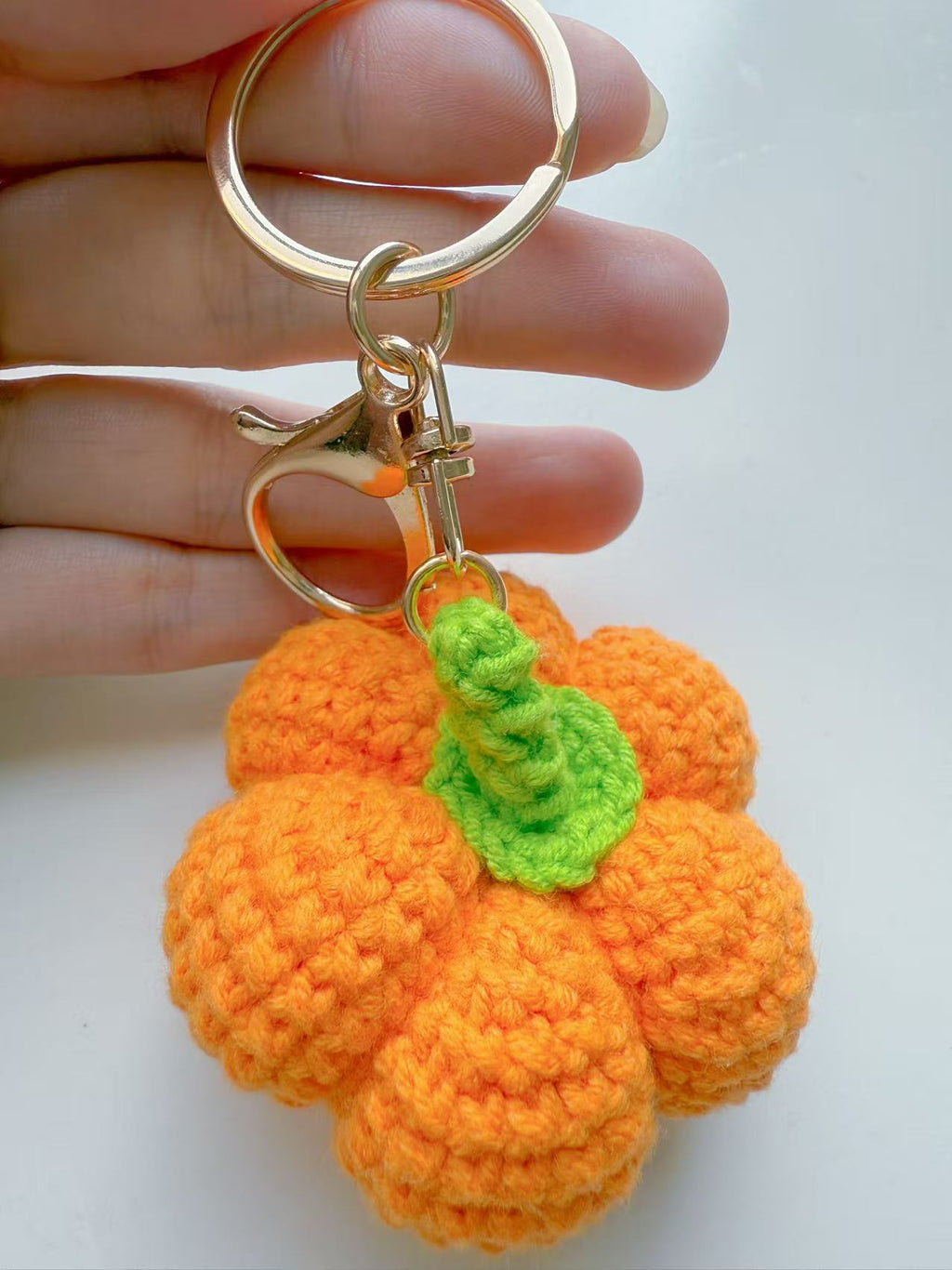 SENSE RIOT Crochet Pumpkin Keychain, Handmade Knit Bag Charm, Autumn Fall Accessory