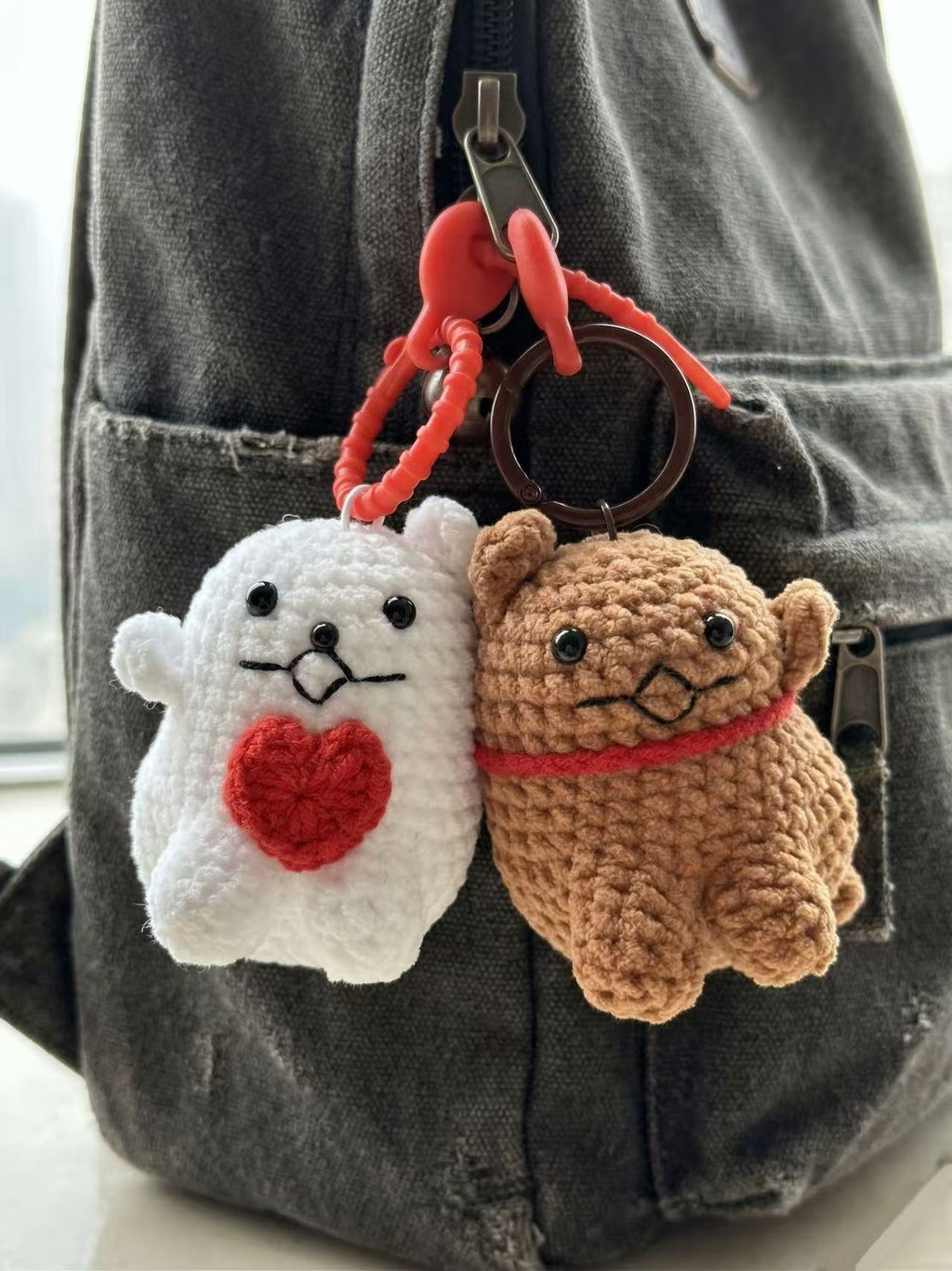 Magnetic Best Friend Crochet Plush Keychain - Cute Couple Cat & Dog Amigurumi Bag Charm - Handmade Anniversary Gift for Lovers, BFF Gift Set